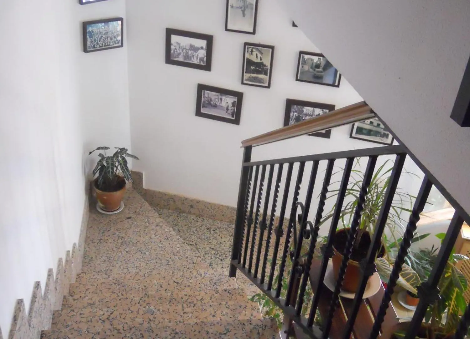 Hostal El Descanso Madrid 5*,  Spain