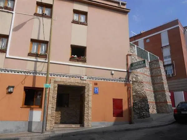 Hostal El Descanso Madrid Guest house