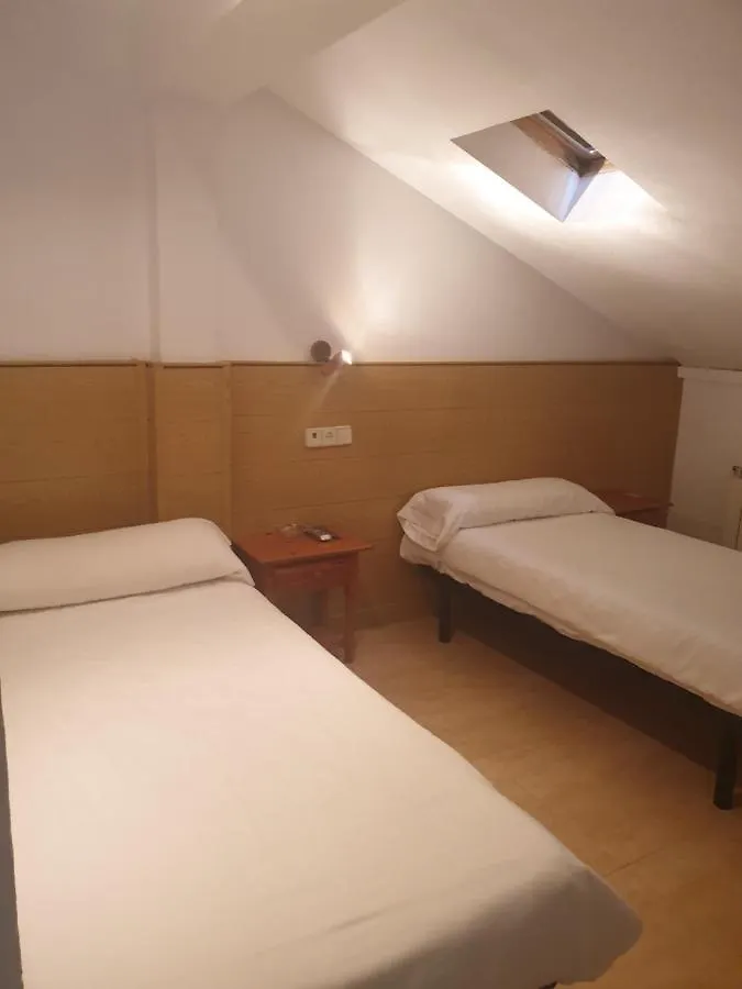 ***** Guest house Hostal El Descanso Madrid Spain